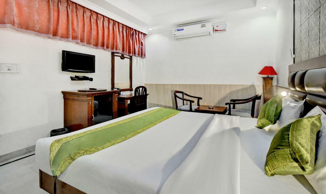 Treebo Trend Corporate Inn จัณฑีครห์ ภายนอก รูปภาพ