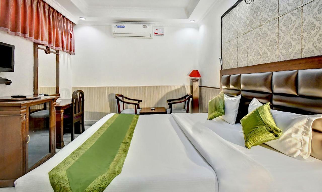 Treebo Trend Corporate Inn จัณฑีครห์ ภายนอก รูปภาพ