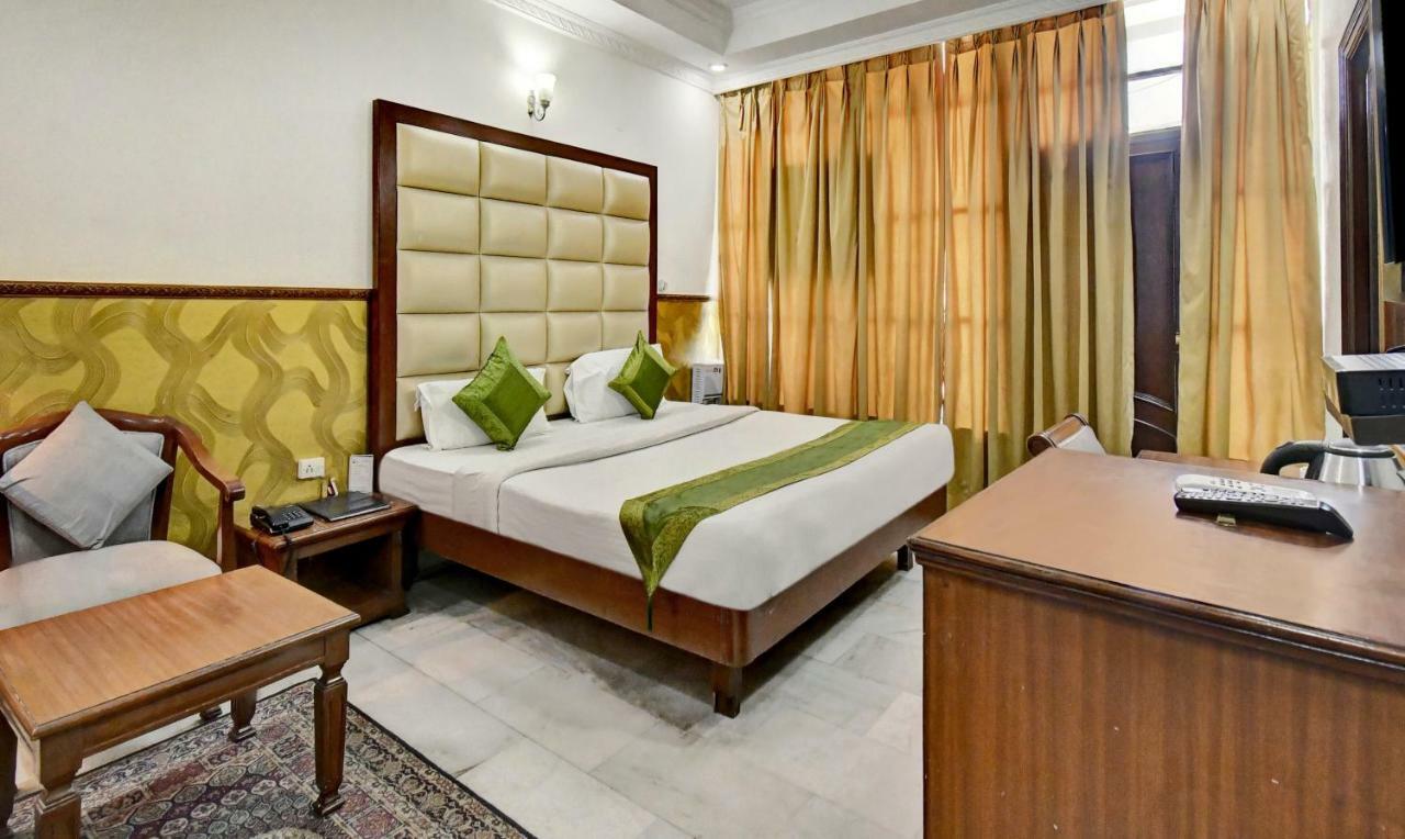Treebo Trend Corporate Inn จัณฑีครห์ ภายนอก รูปภาพ