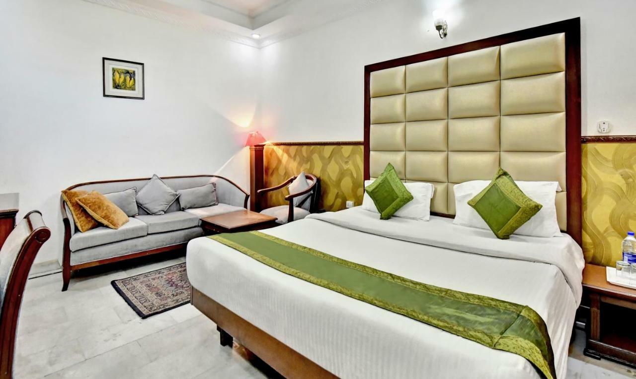 Treebo Trend Corporate Inn จัณฑีครห์ ภายนอก รูปภาพ