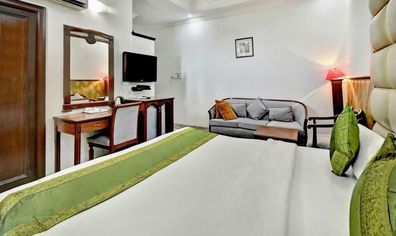 Treebo Trend Corporate Inn จัณฑีครห์ ภายนอก รูปภาพ