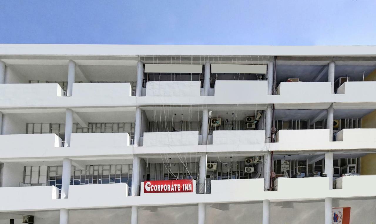 Treebo Trend Corporate Inn จัณฑีครห์ ภายนอก รูปภาพ